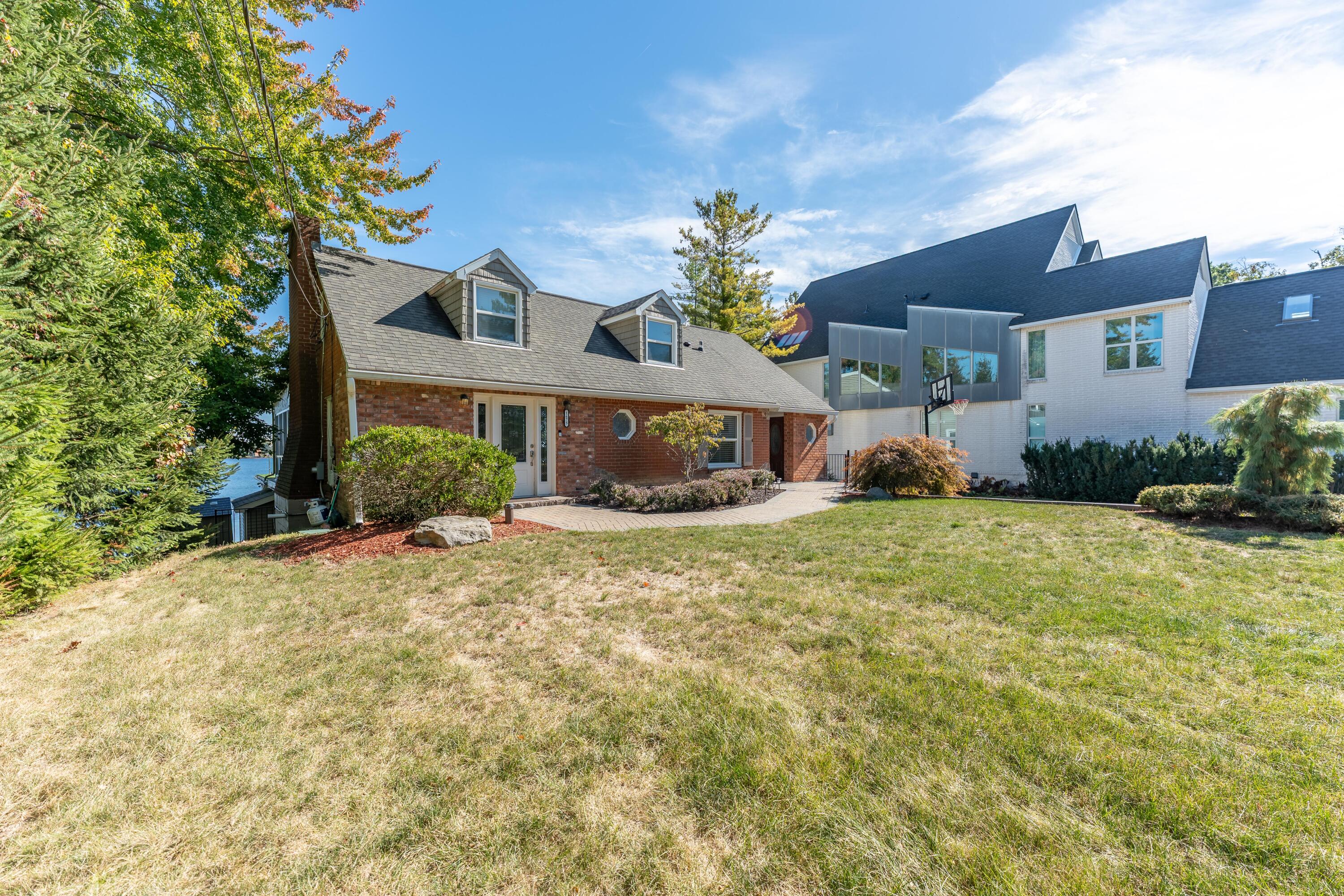 1675 Dell Rose Drive, Bloomfield Hills