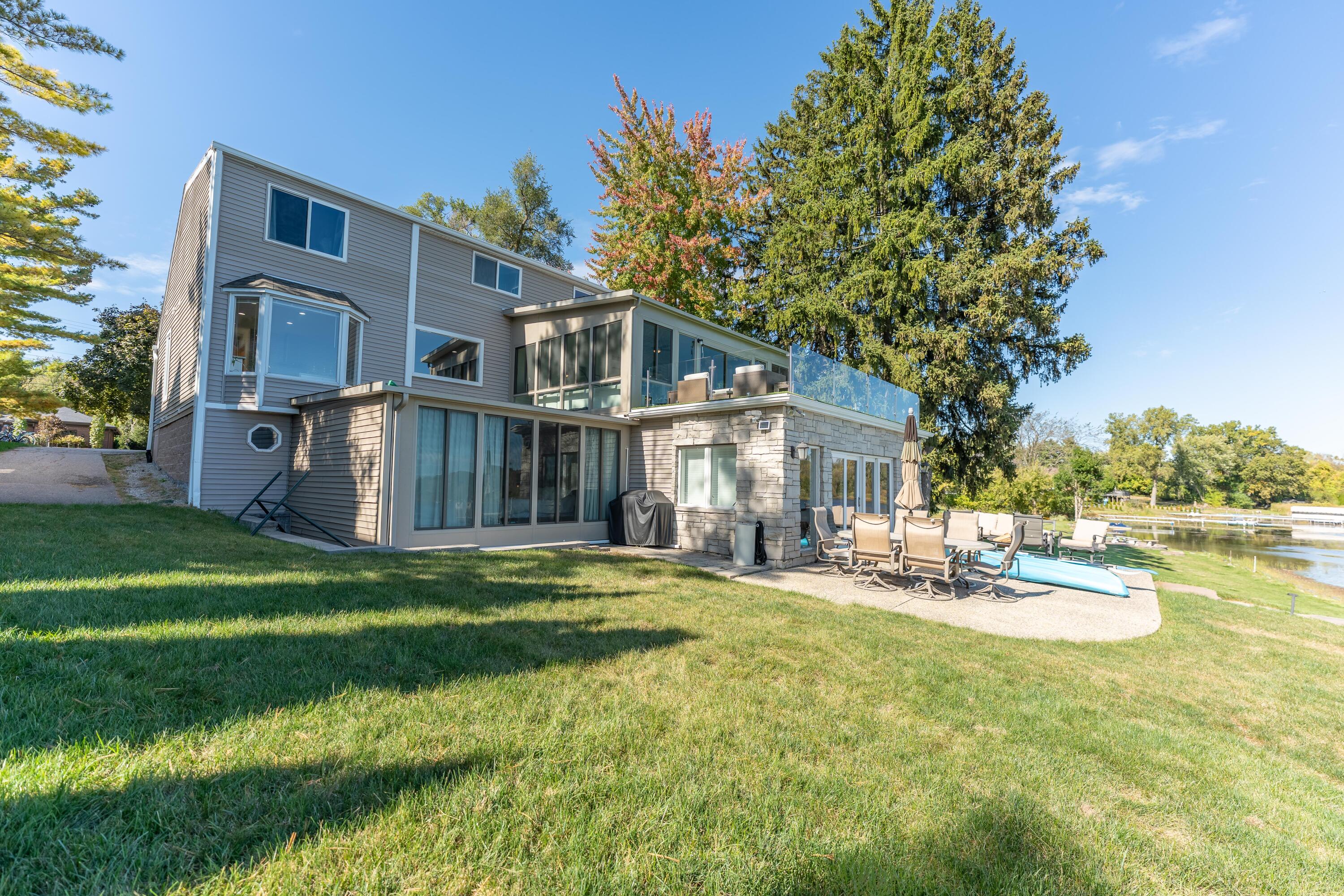 1675 Dell Rose Drive, Bloomfield Hills