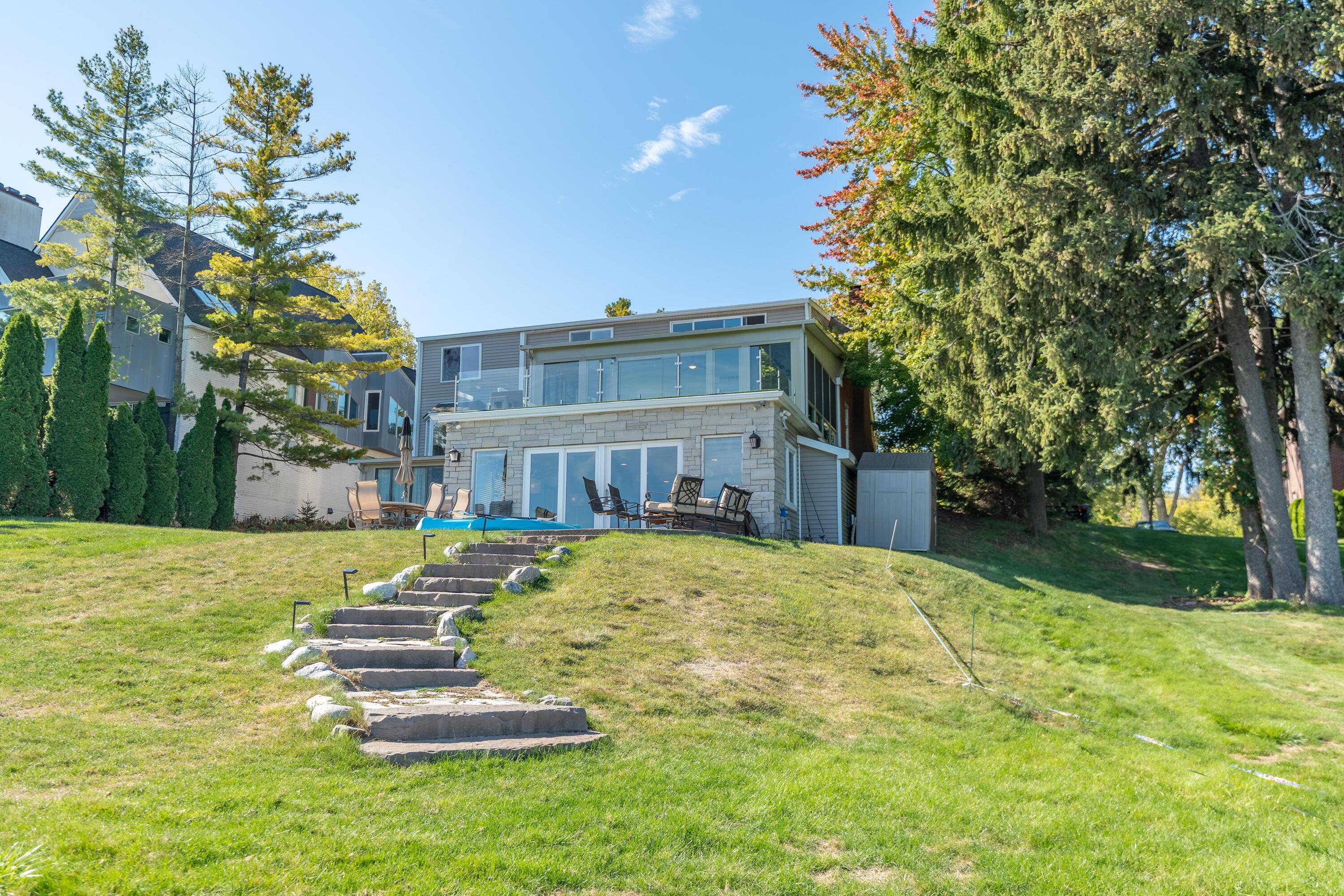1675 Dell Rose Drive, Bloomfield Hills