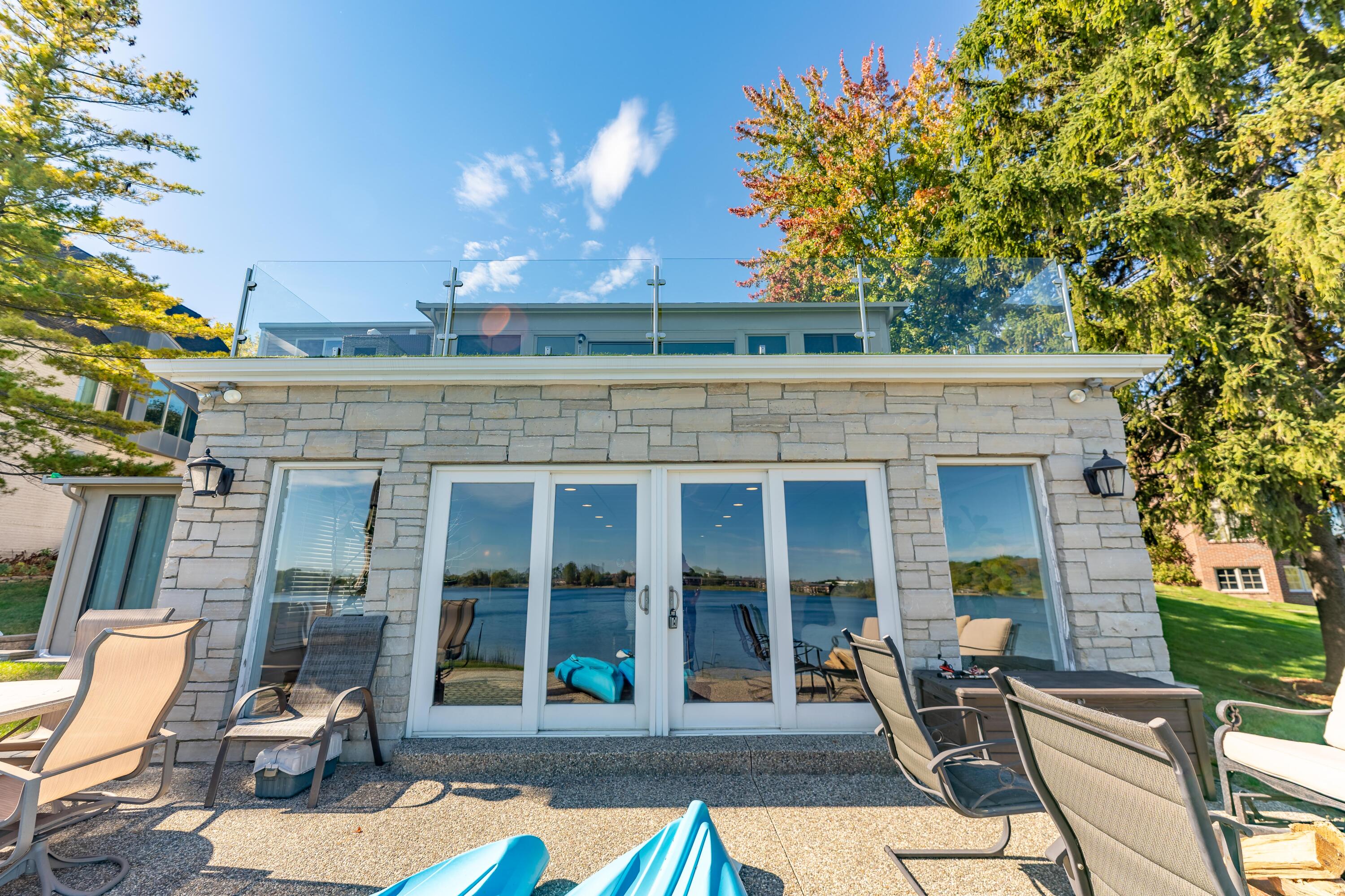 1675 Dell Rose Drive, Bloomfield Hills