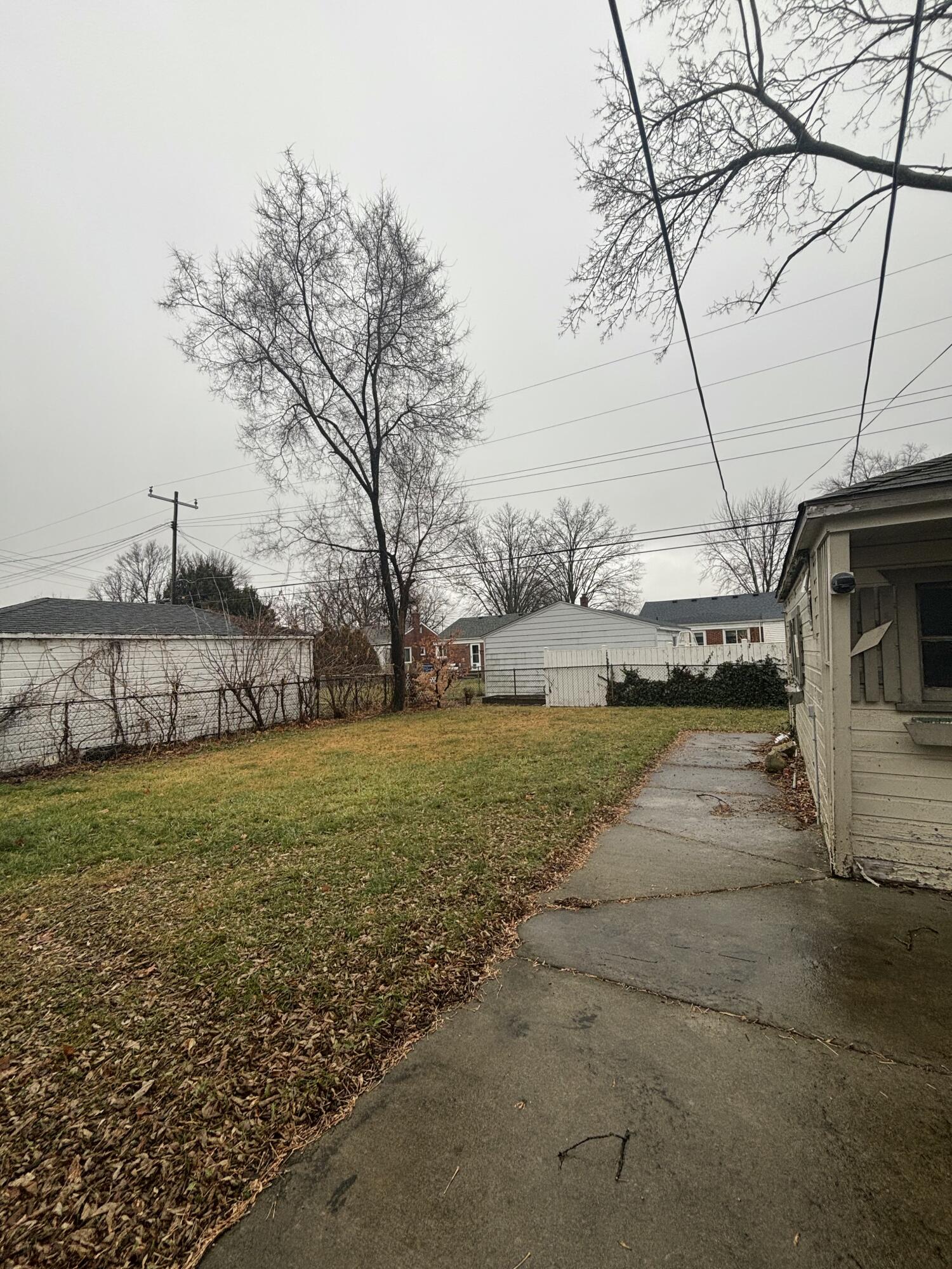 12116 Columbia Avenue