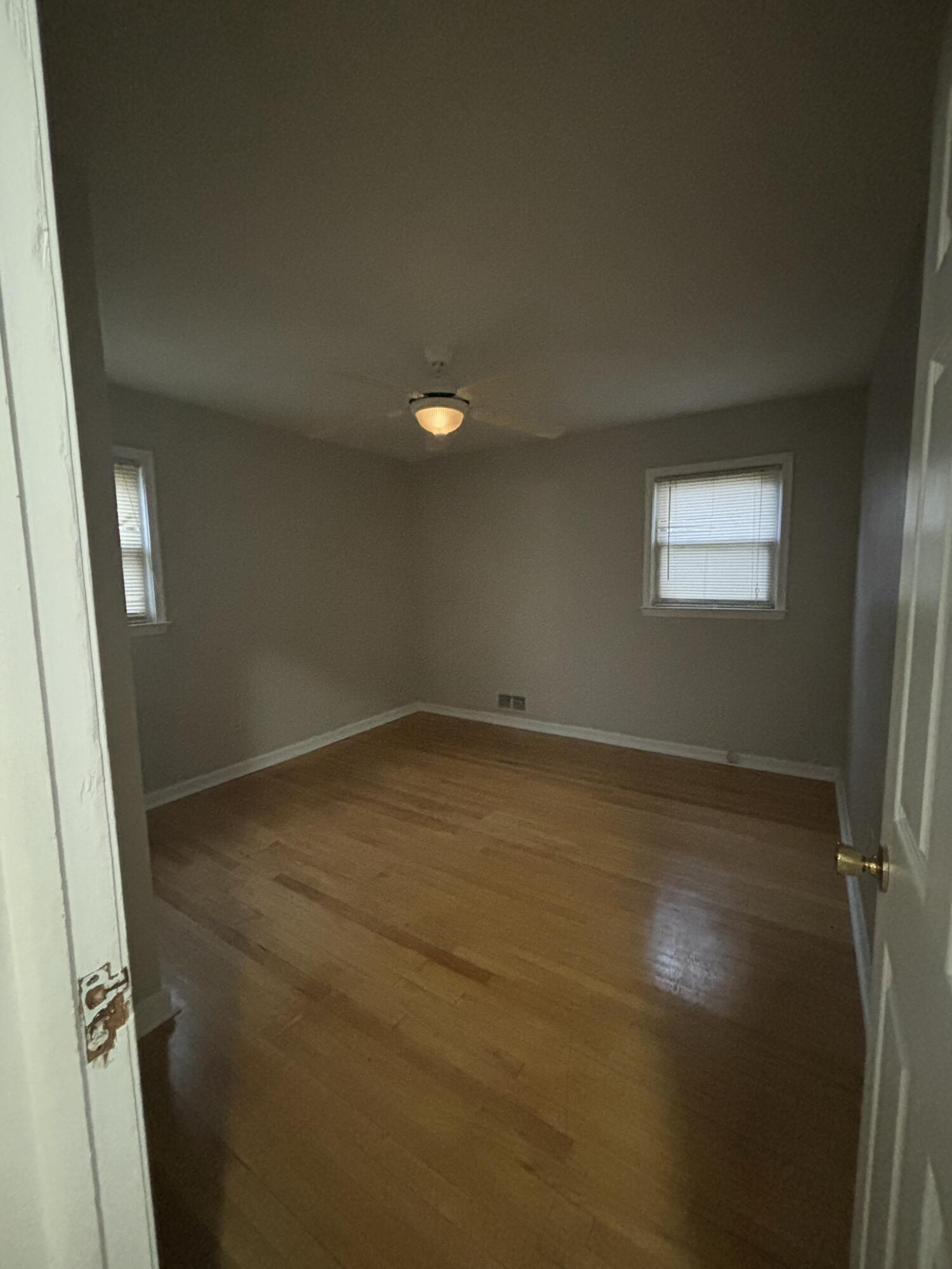 12116 Columbia Avenue