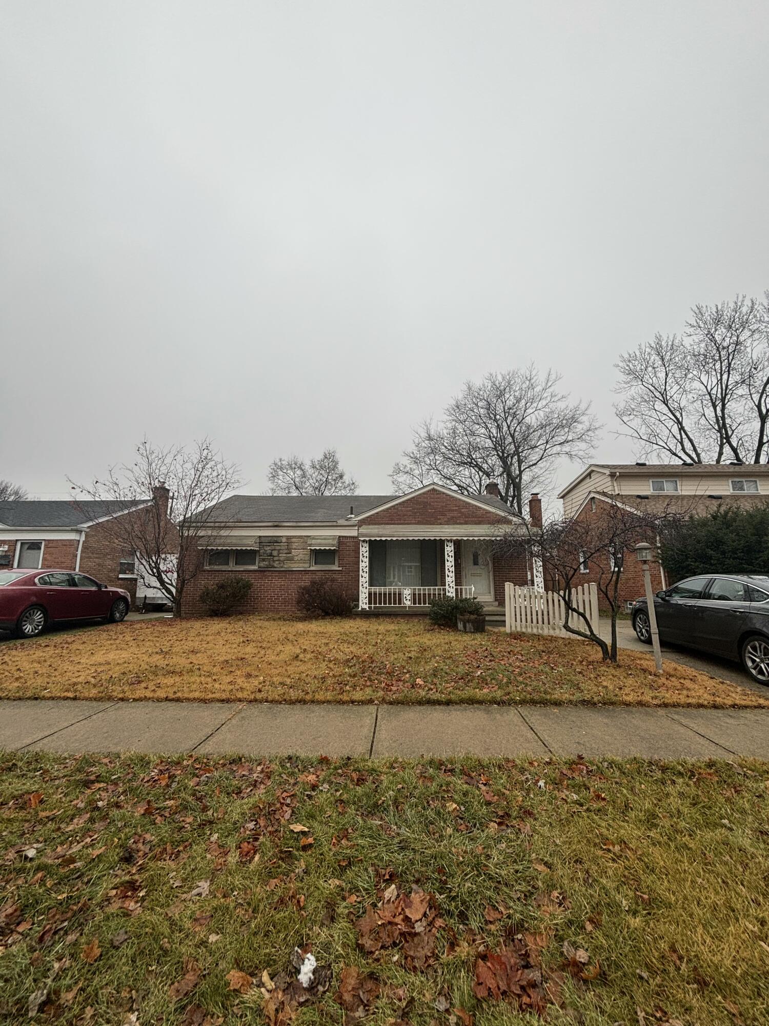 12116 Columbia Avenue