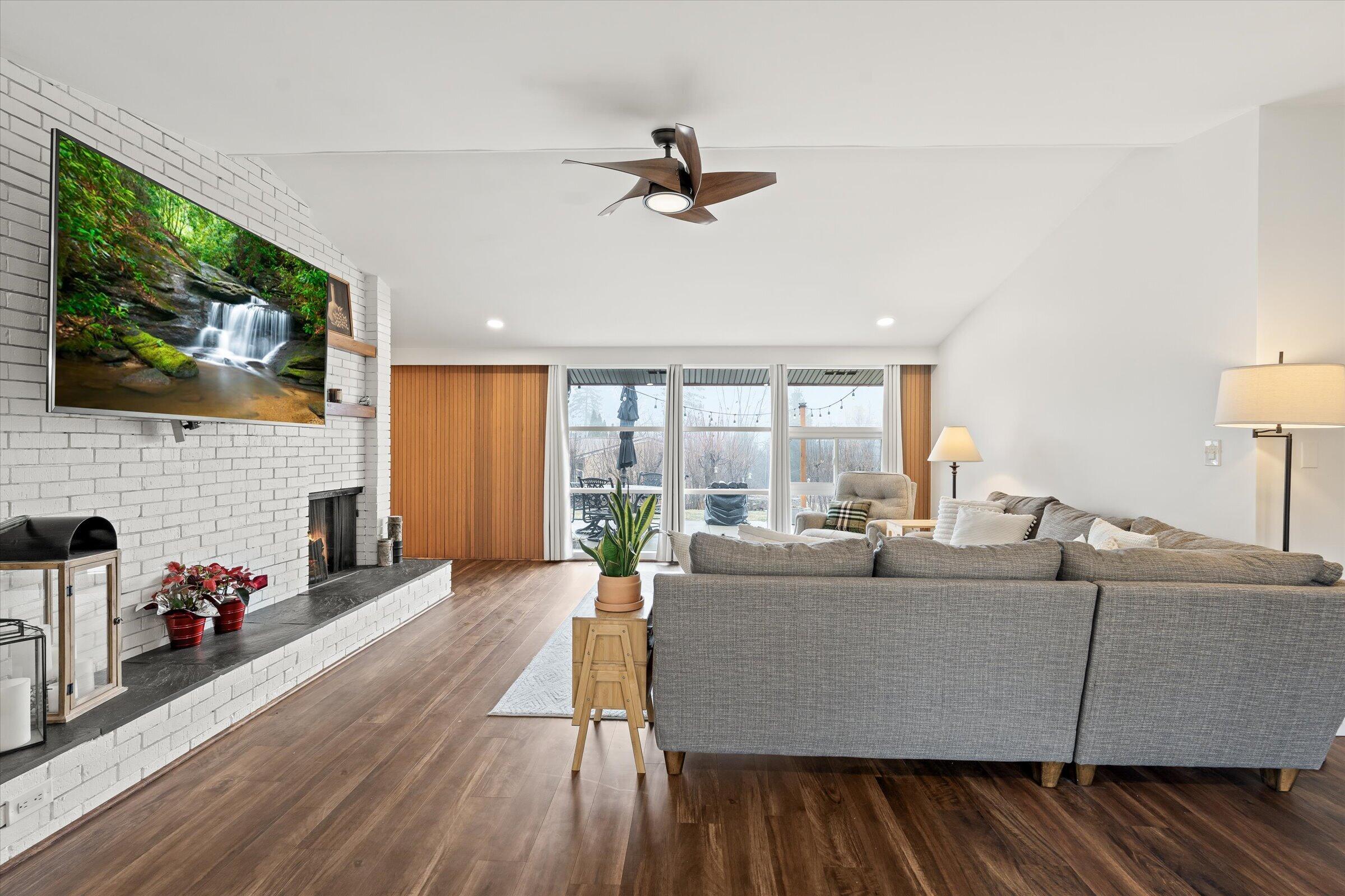 2330 N Pine Center Drive