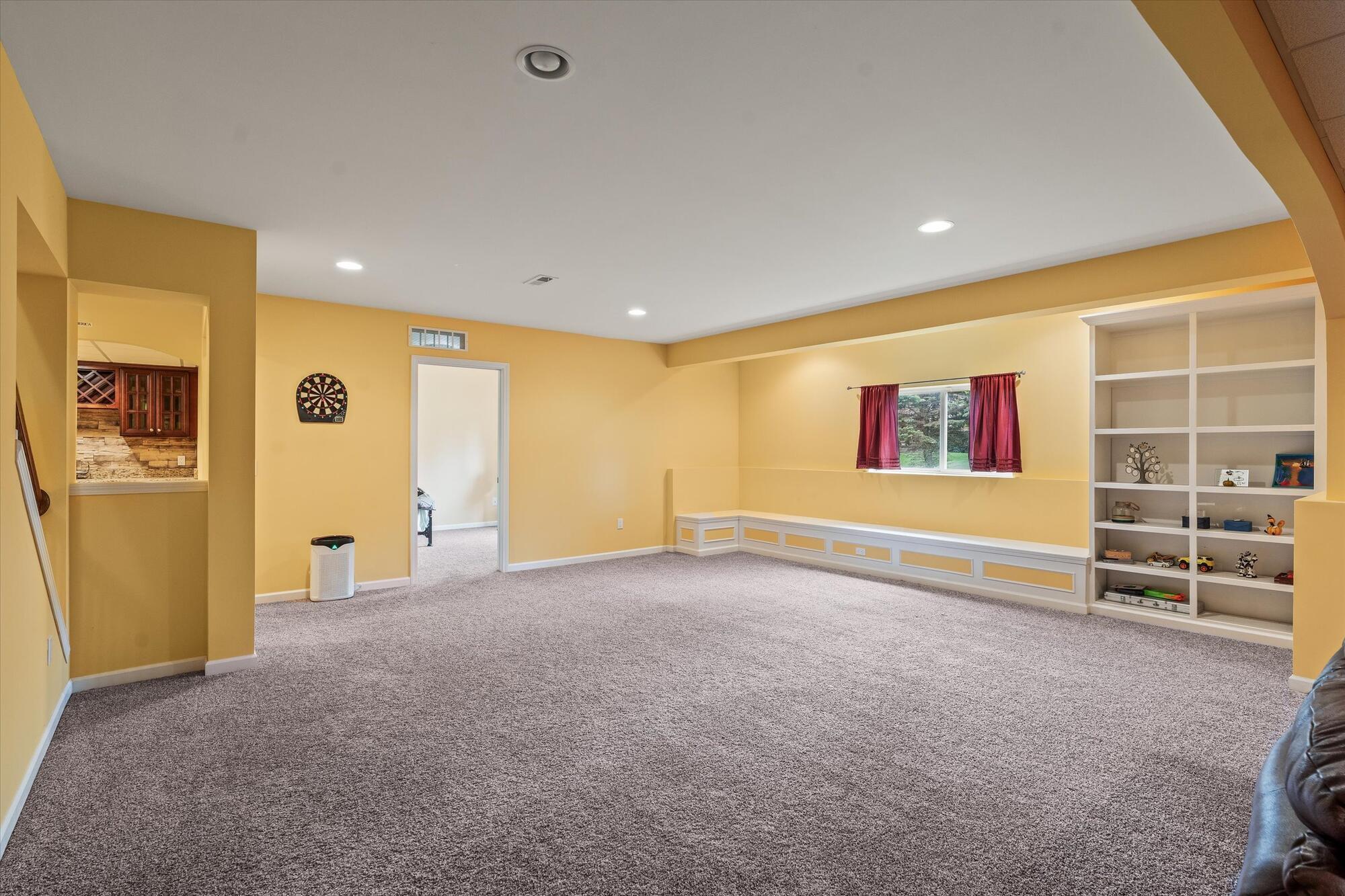 48941 Freestone Drive