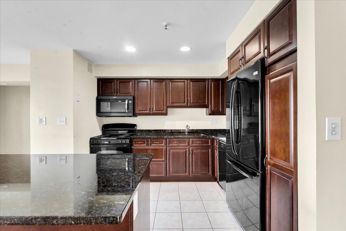 1001 W Jefferson Avenue 8A