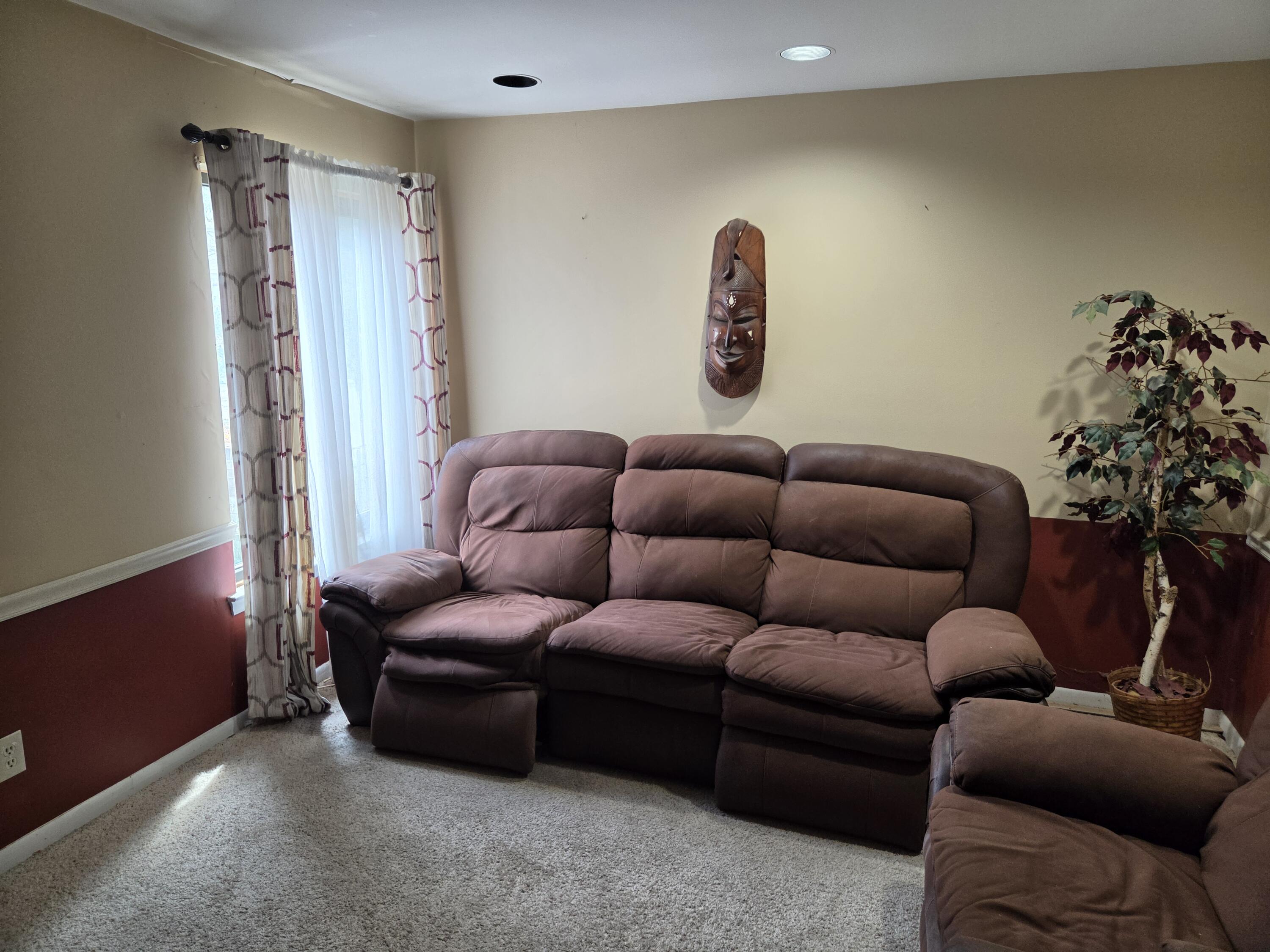 7229 Creeks Bend Drive