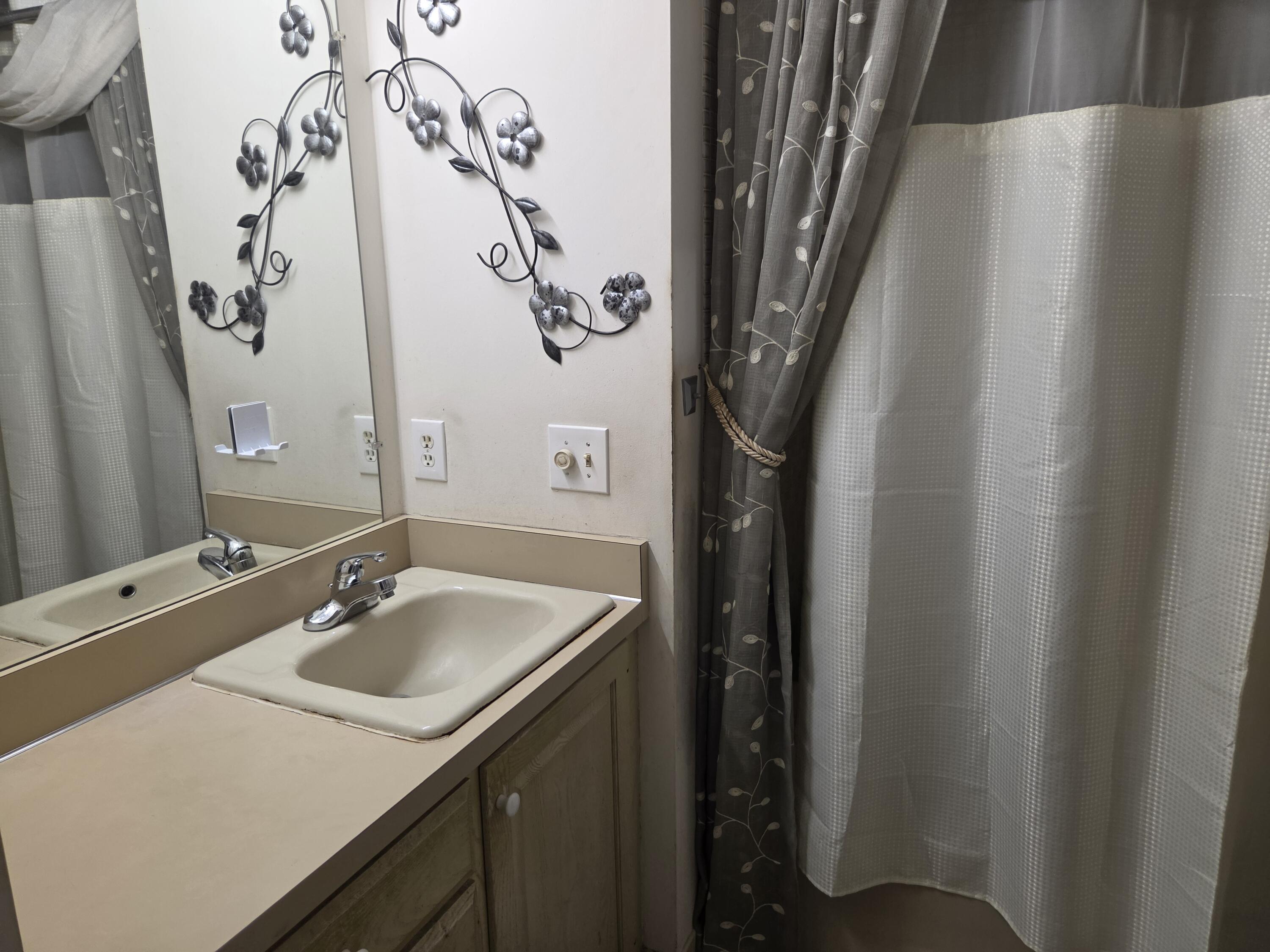 7229 Creeks Bend Drive