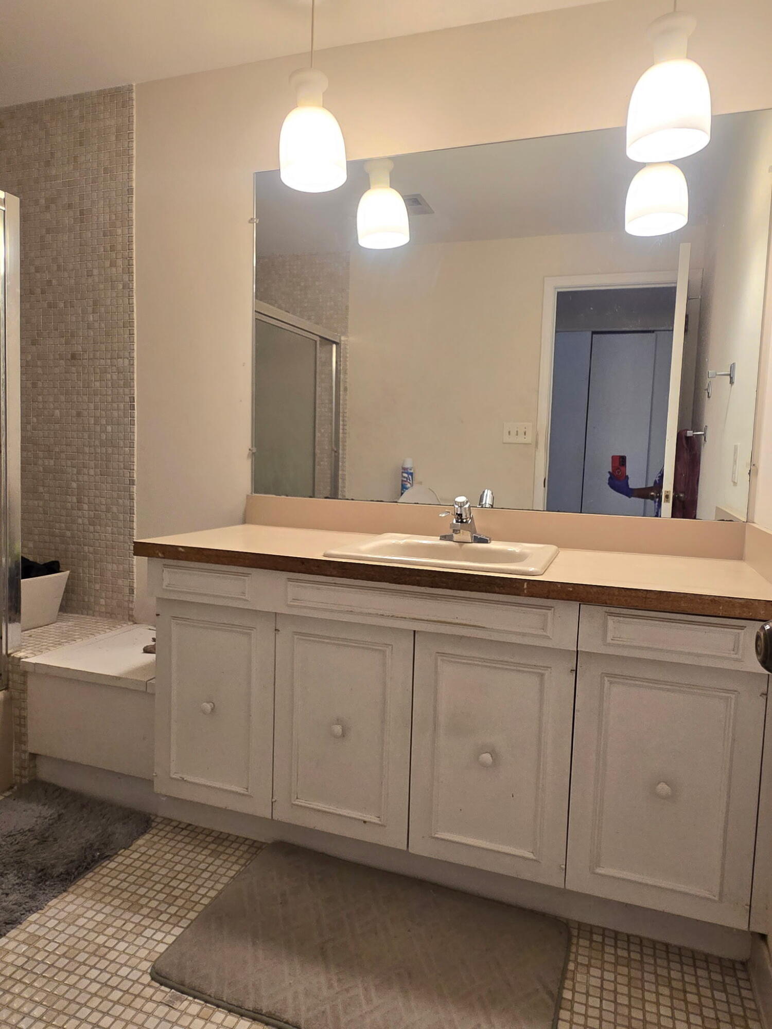 7229 Creeks Bend Drive