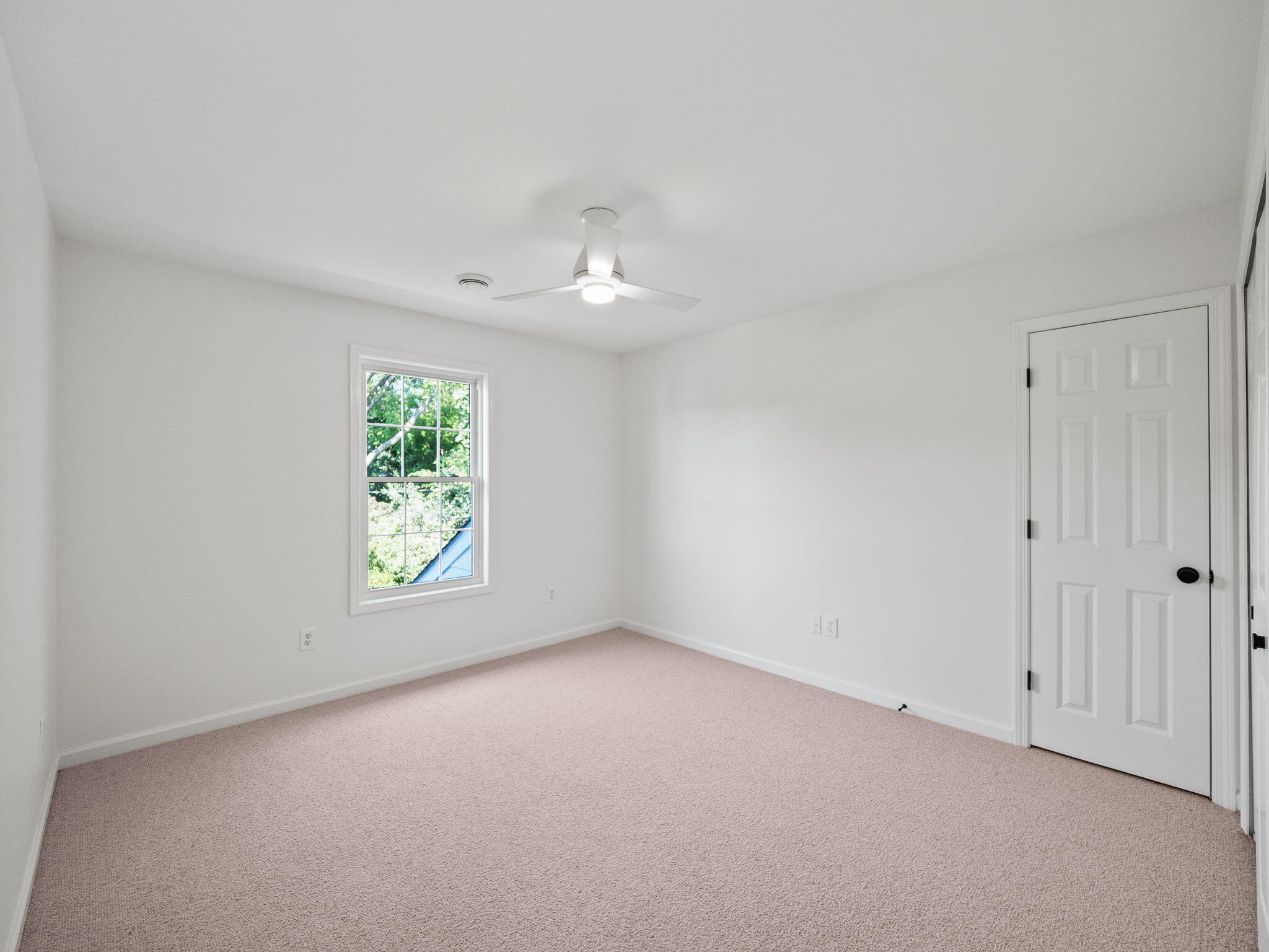 650 W Lincoln Street