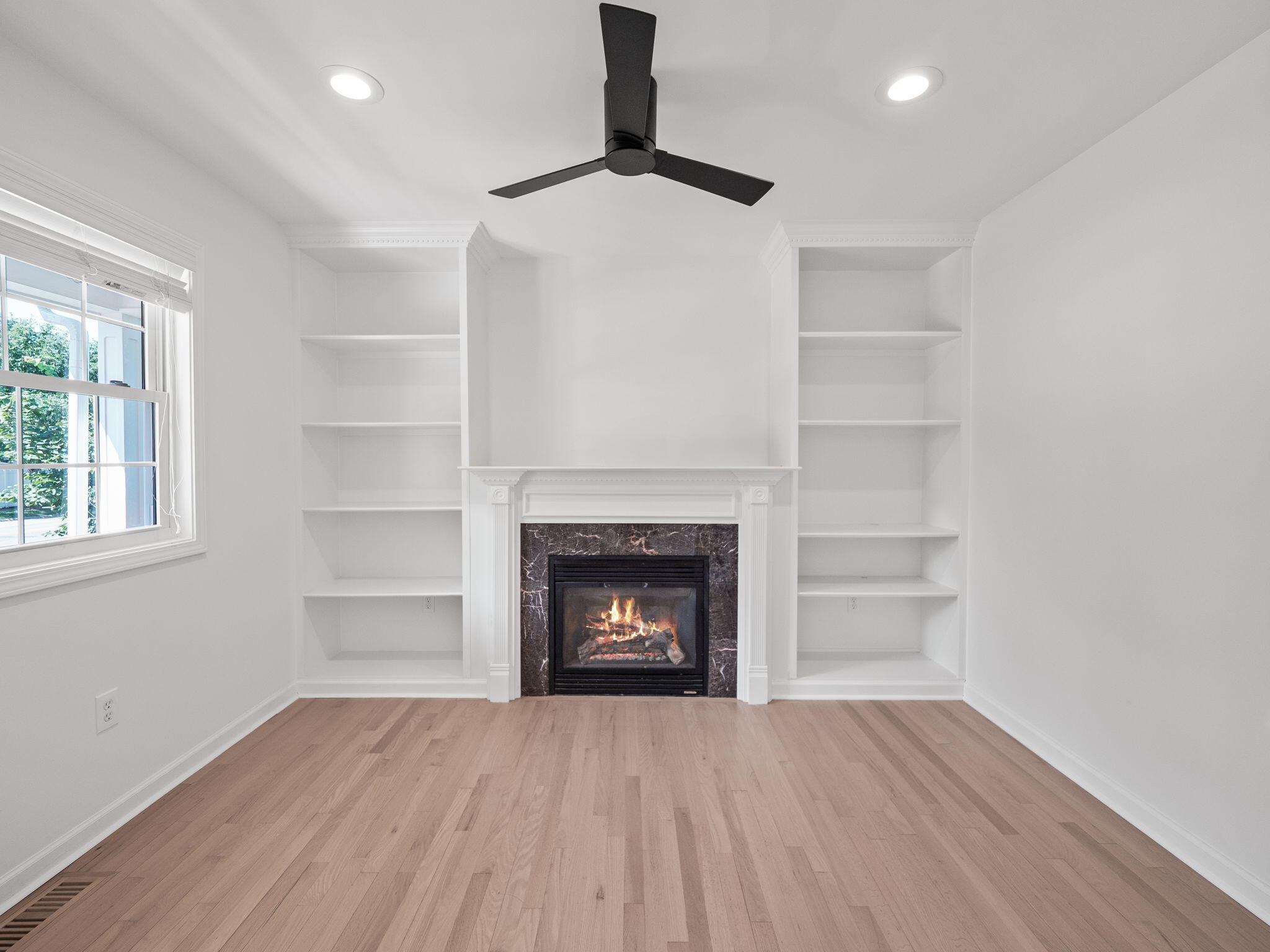 650 W Lincoln Street
