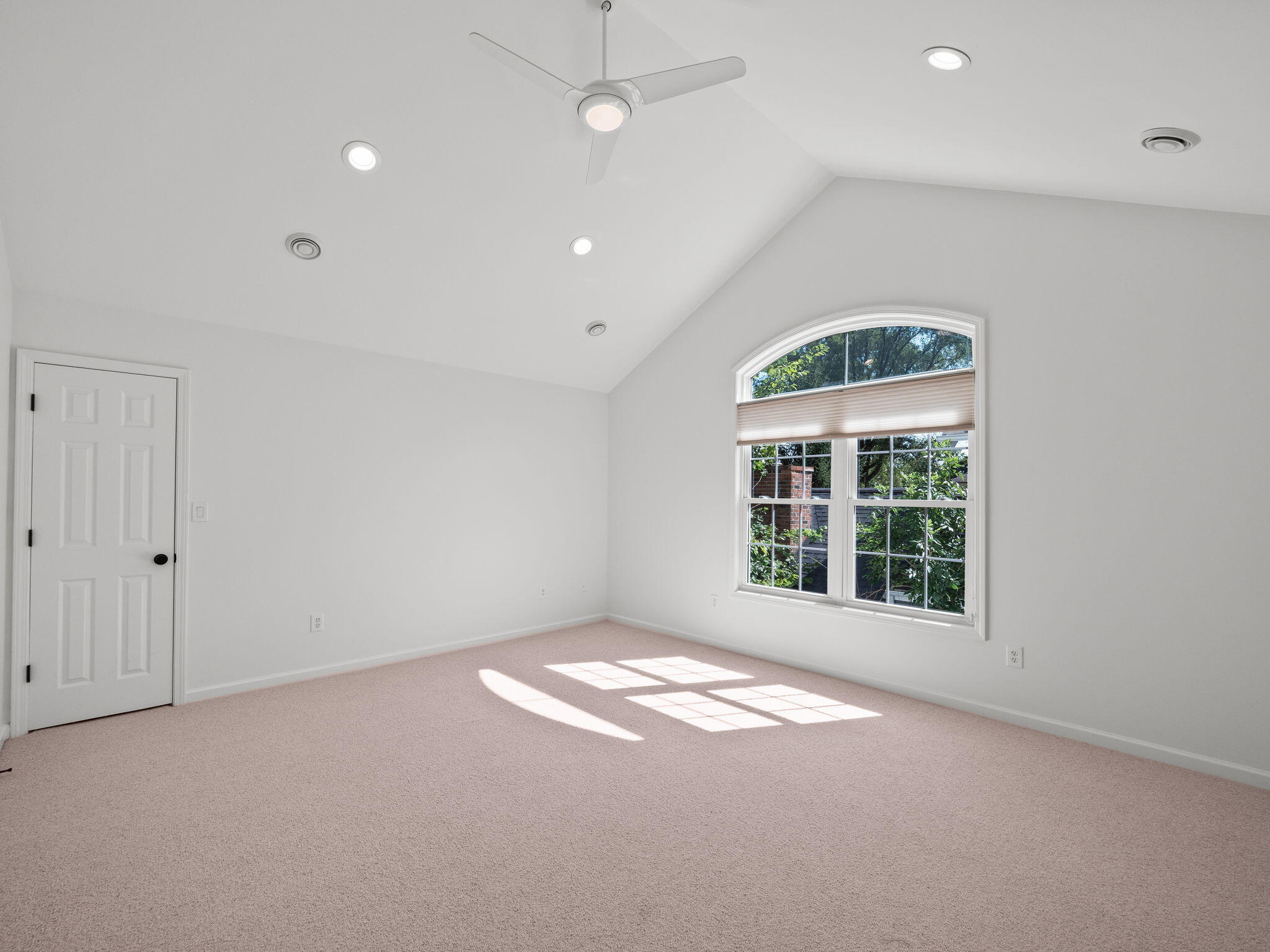 650 W Lincoln Street