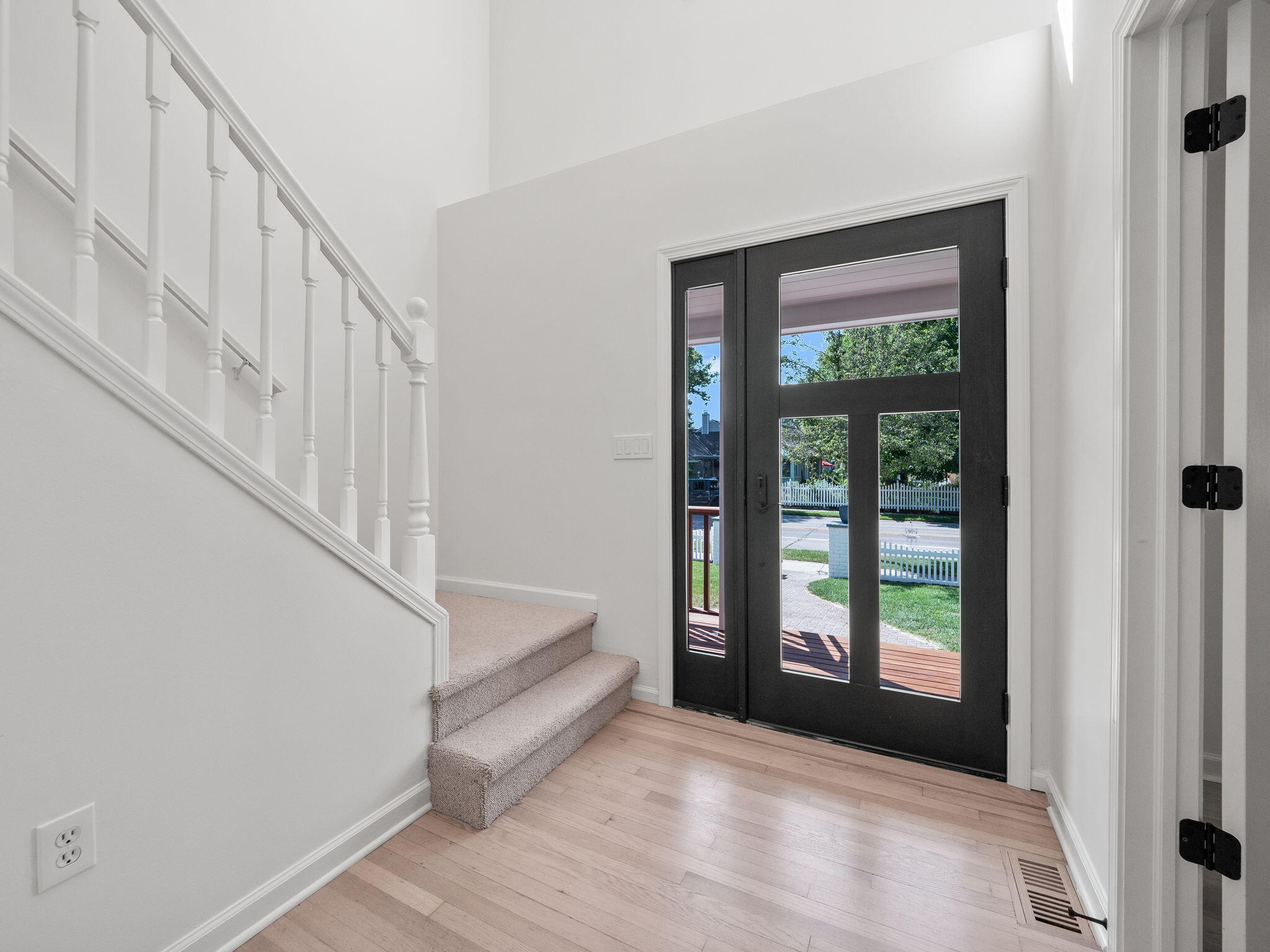 650 W Lincoln Street