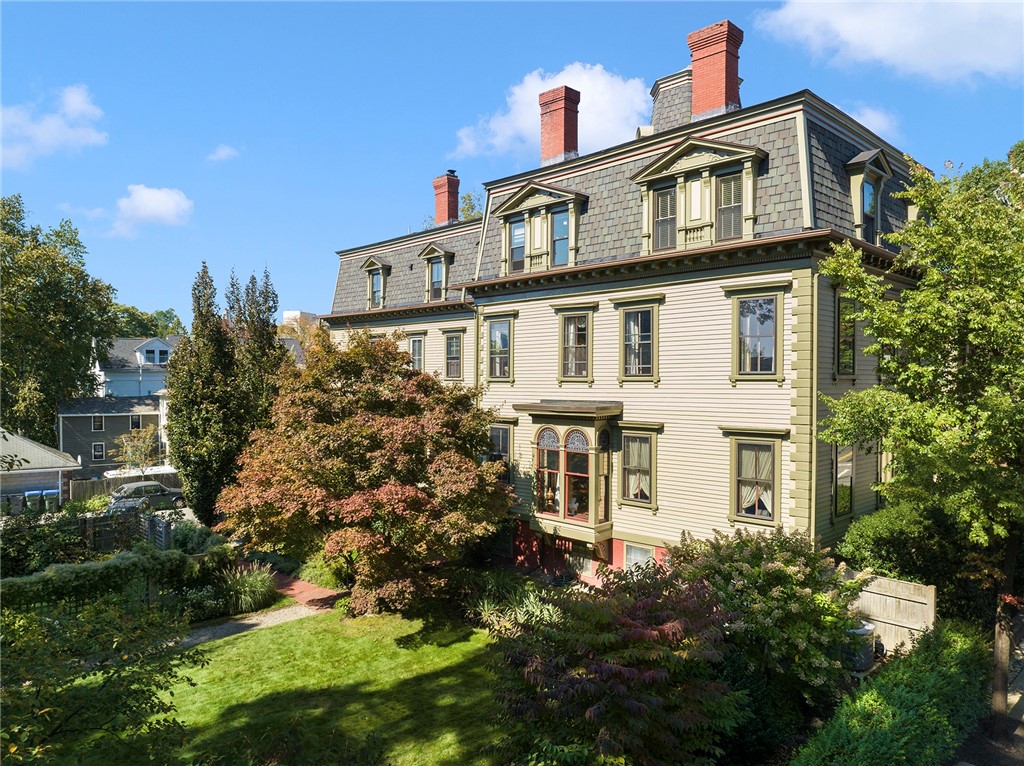 122 Hope Street