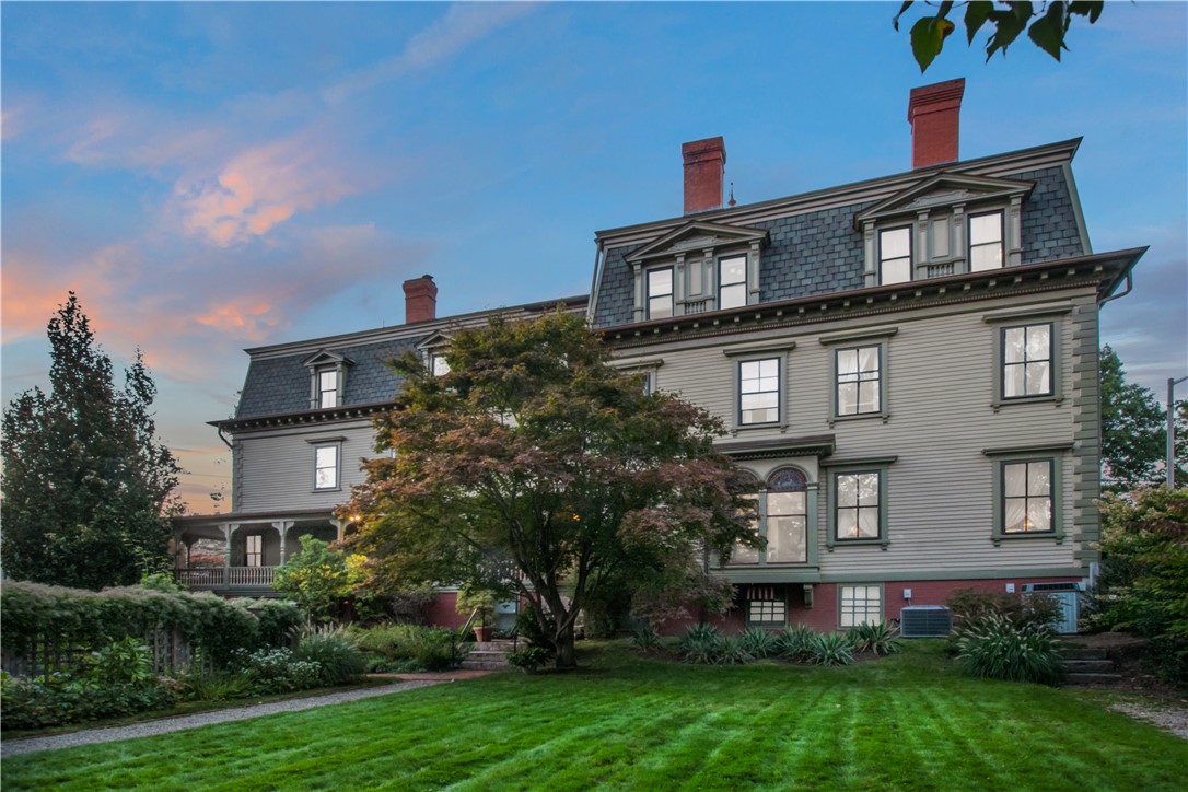 122 Hope Street