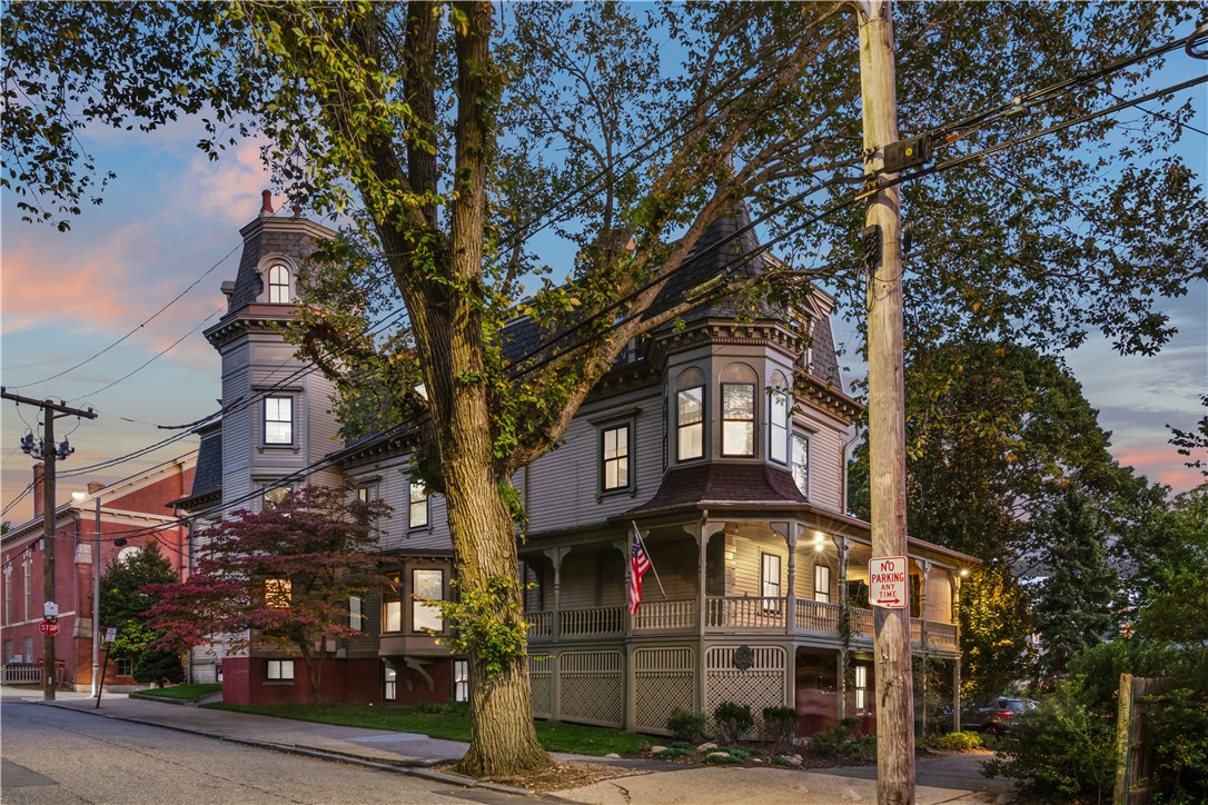 122 Hope Street
