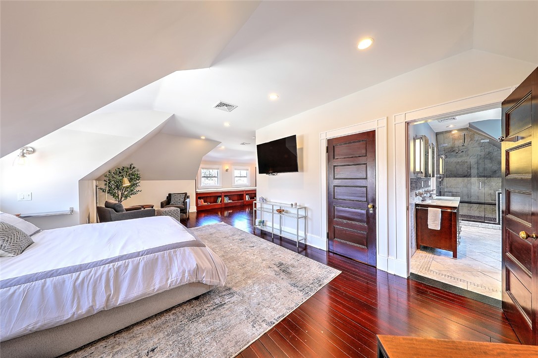 148 Blackstone Boulevard