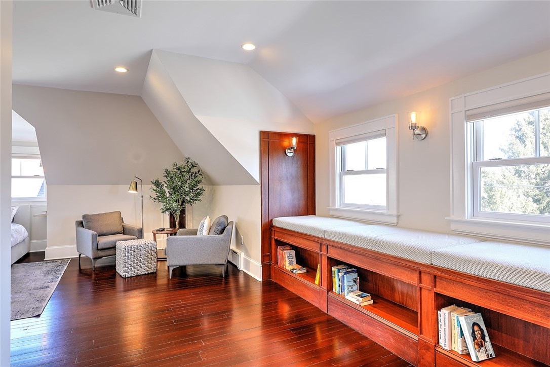 148 Blackstone Boulevard