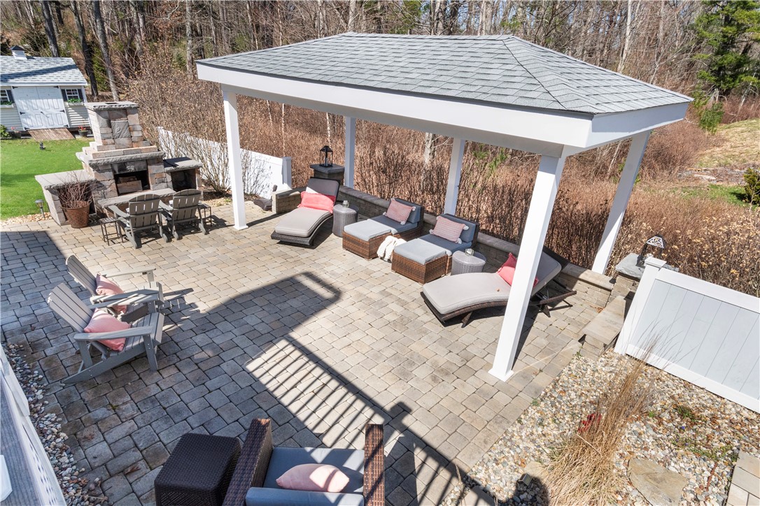 3 Willow Way