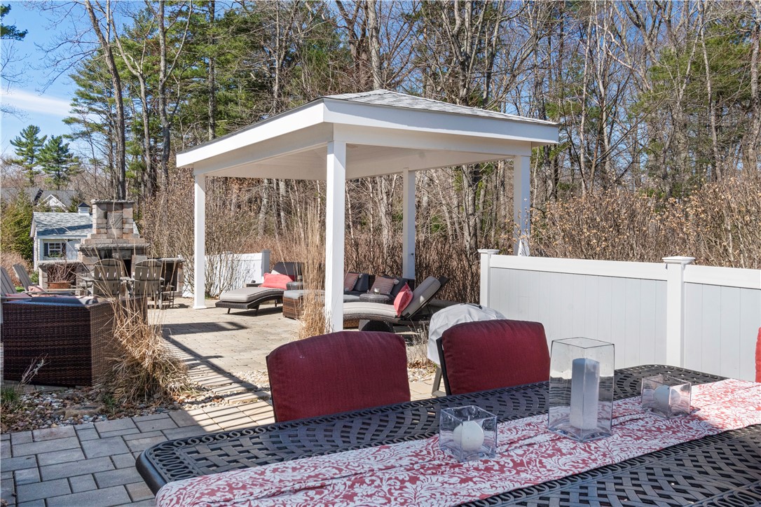 3 Willow Way