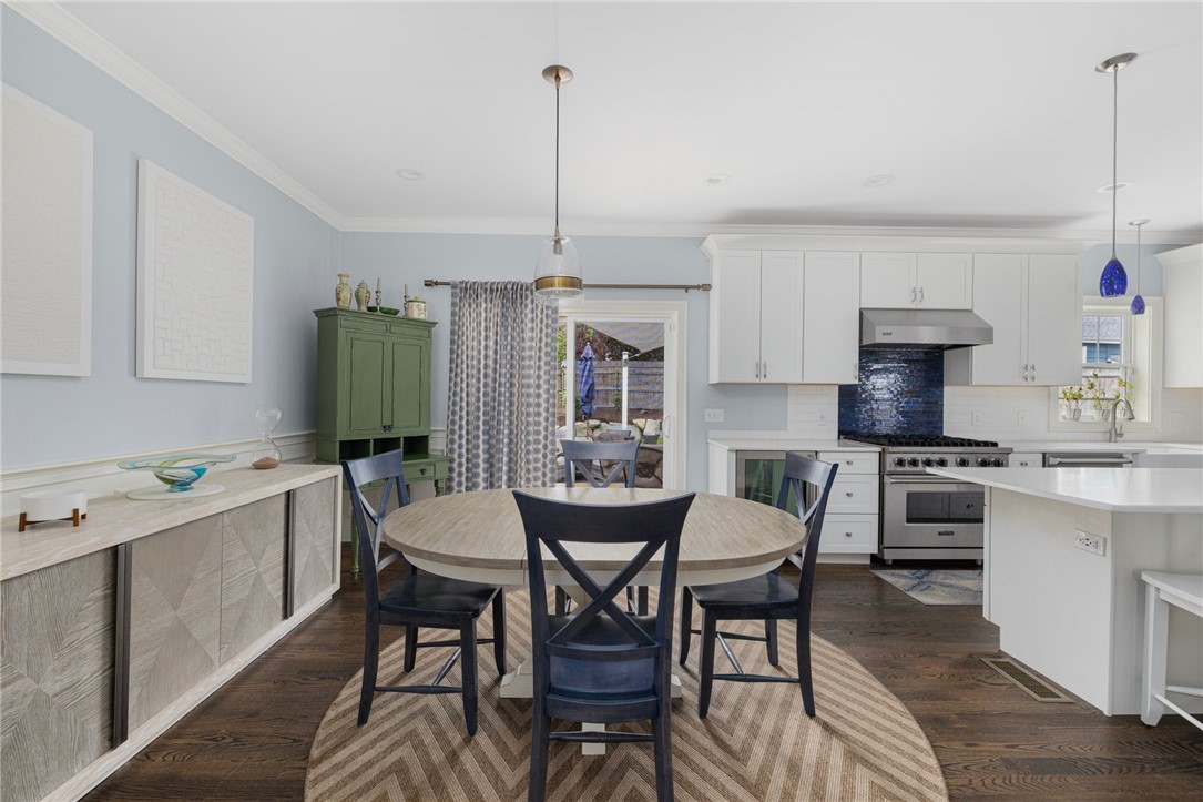 229 Narragansett Parkway