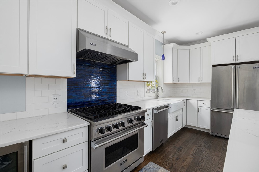 229 Narragansett Parkway