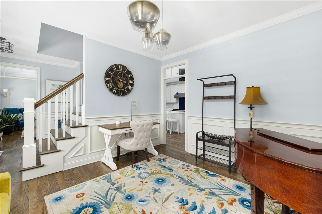 229 Narragansett Parkway