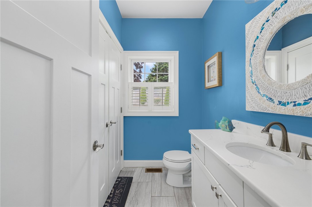 229 Narragansett Parkway