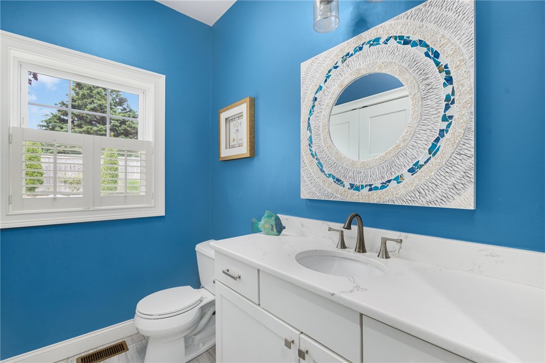 229 Narragansett Parkway