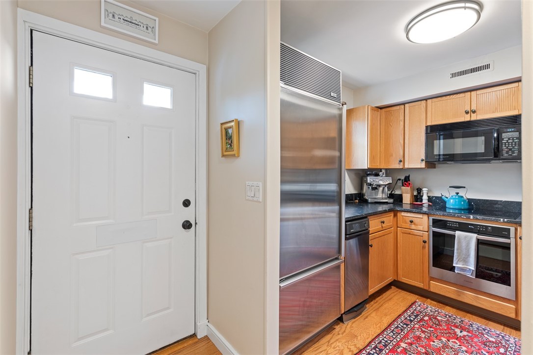 546 Angell Street B3