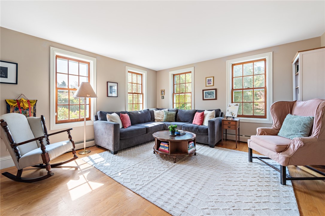 4059 Main Road
