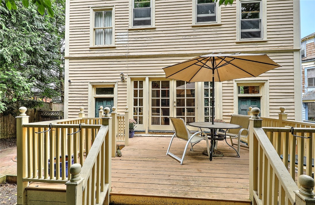 9 Creighton Street
