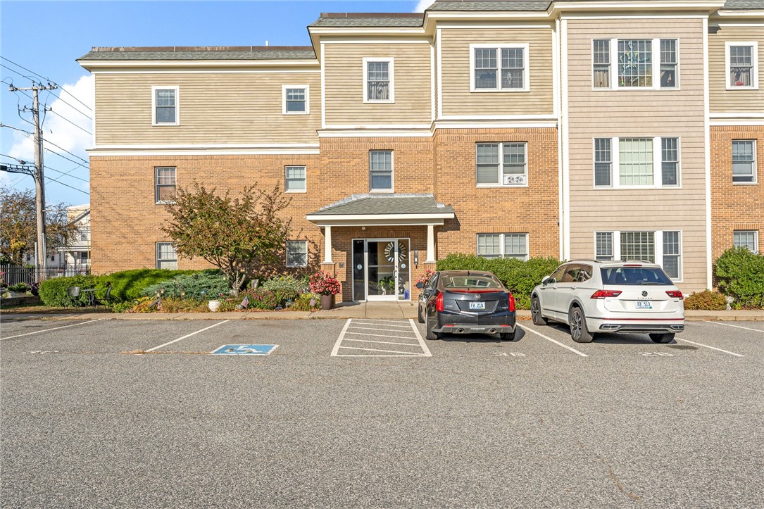 600 N BROADWAY 1C