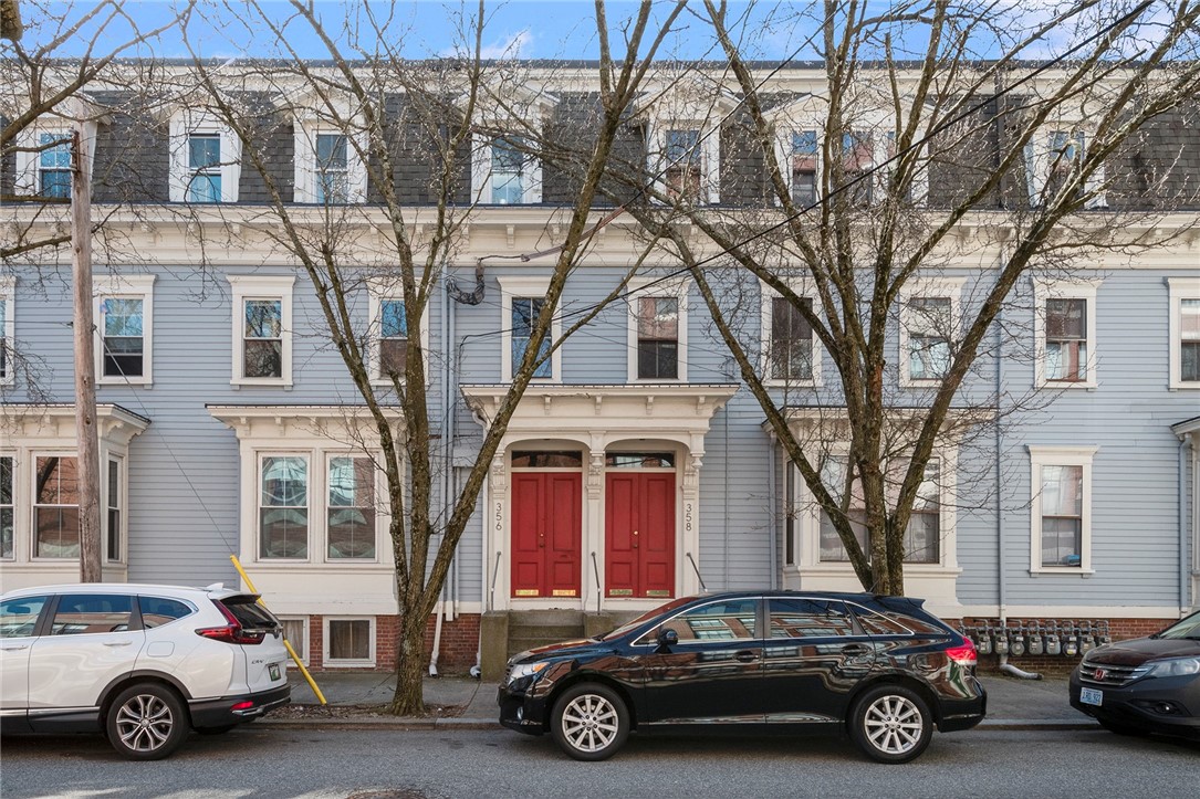 356 Carpenter Street 4