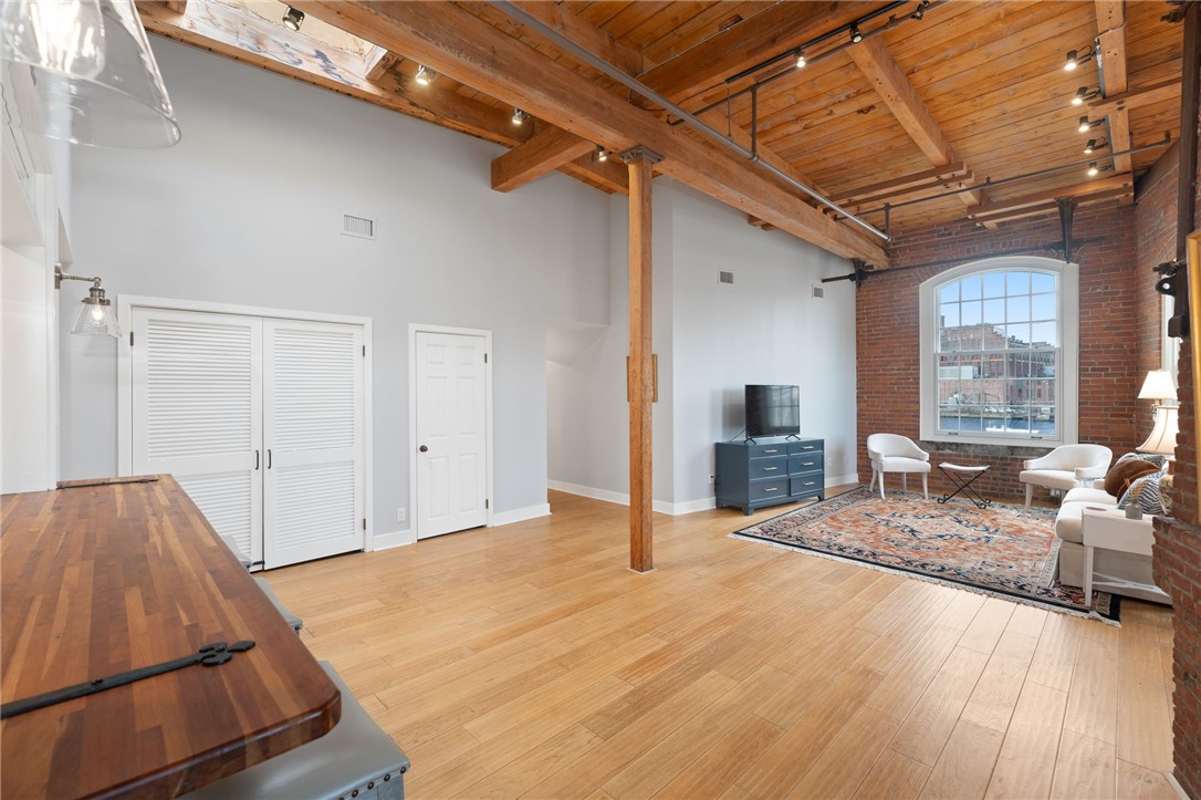 555 South Water Street 319