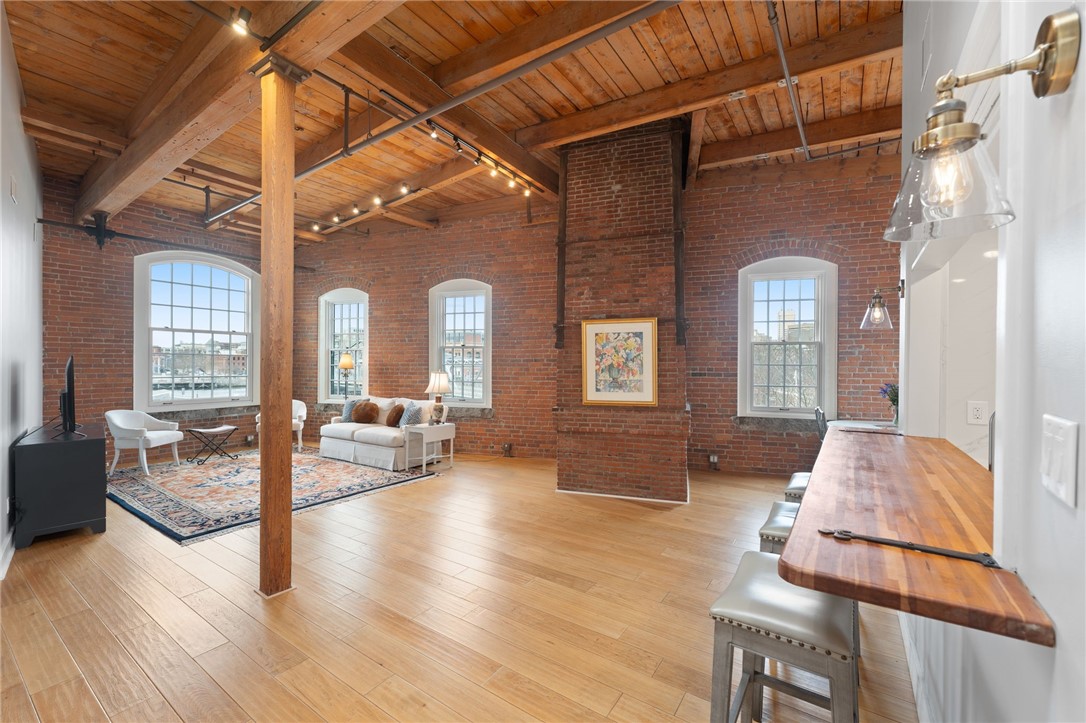 555 South Water Street 319