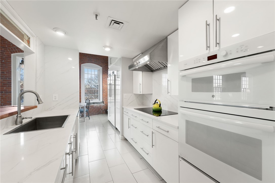 555 South Water Street 319