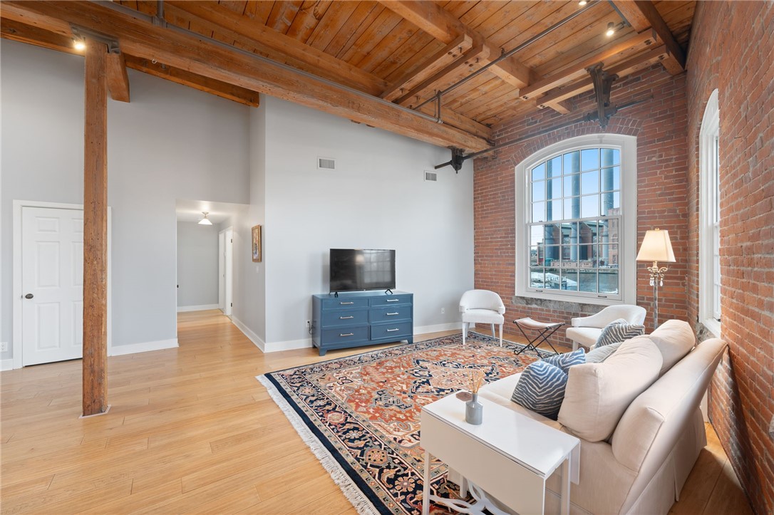 555 South Water Street 319