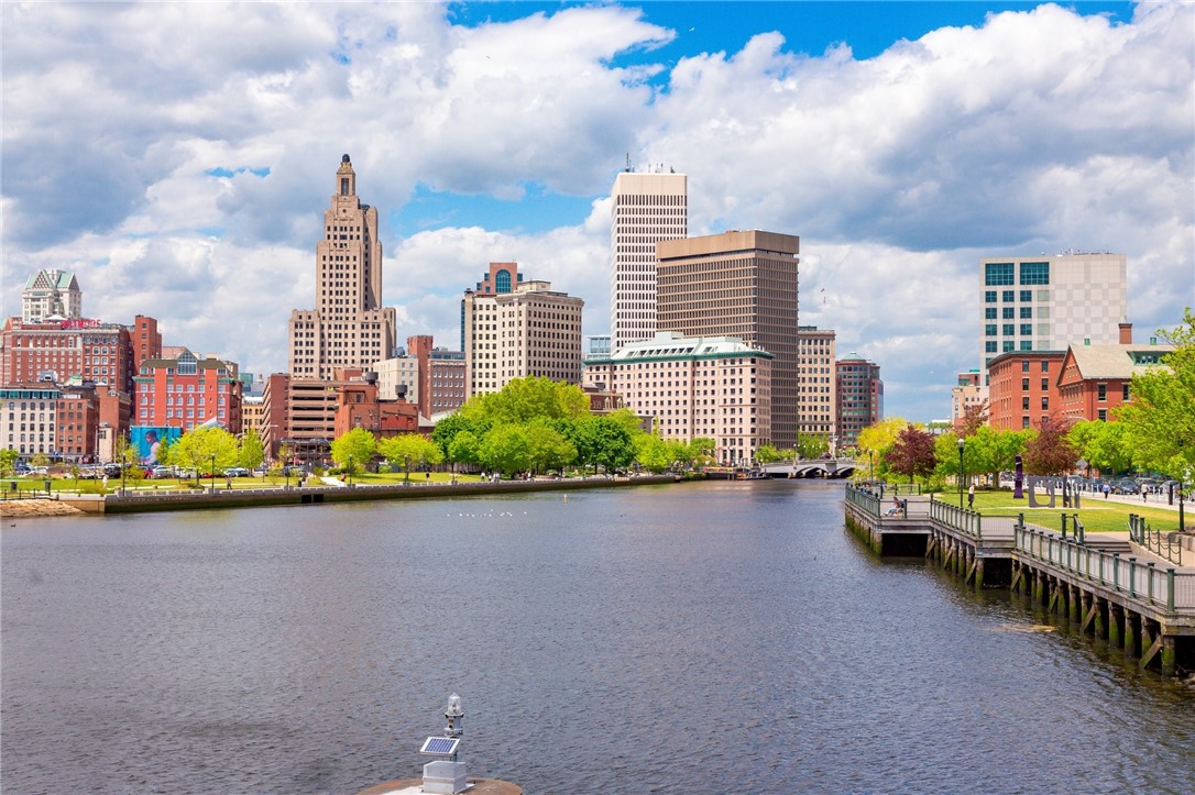 555 South Water Street 319