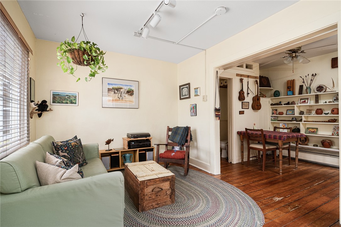 54 Grand View Street