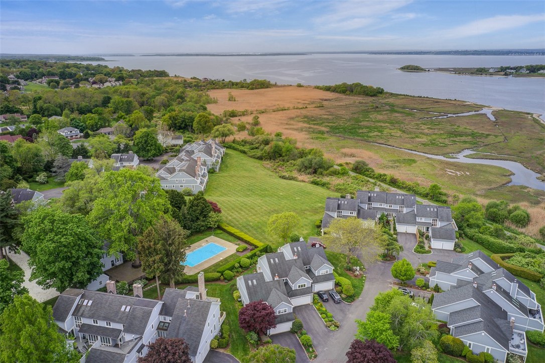 26 Bagy Wrinkle Cove