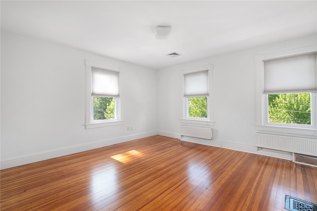 9 Oriole Avenue