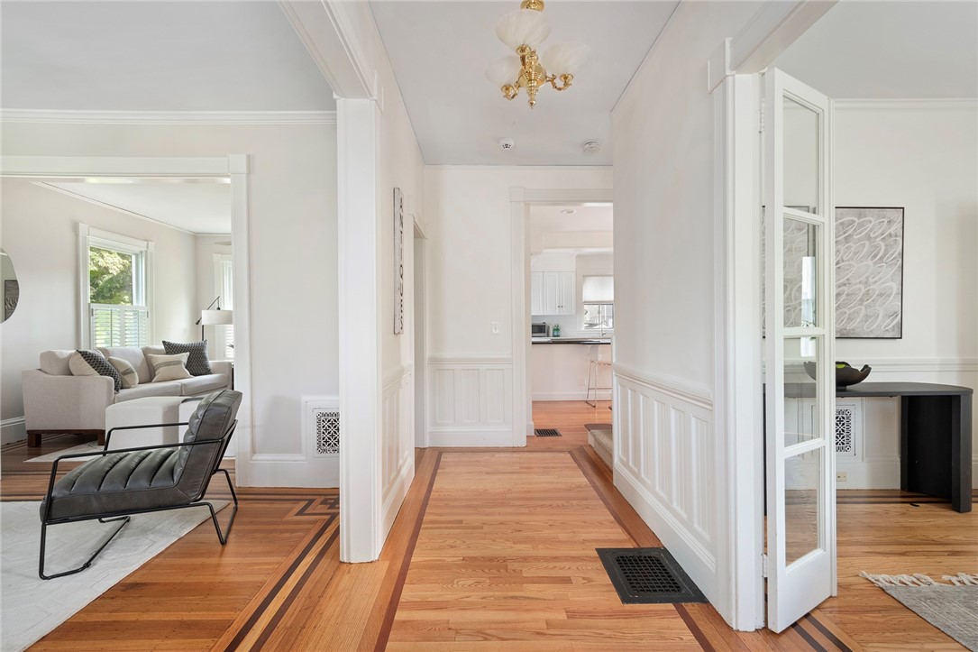9 Oriole Avenue