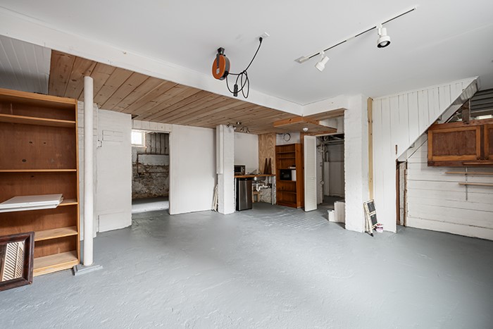 9 Oriole Avenue