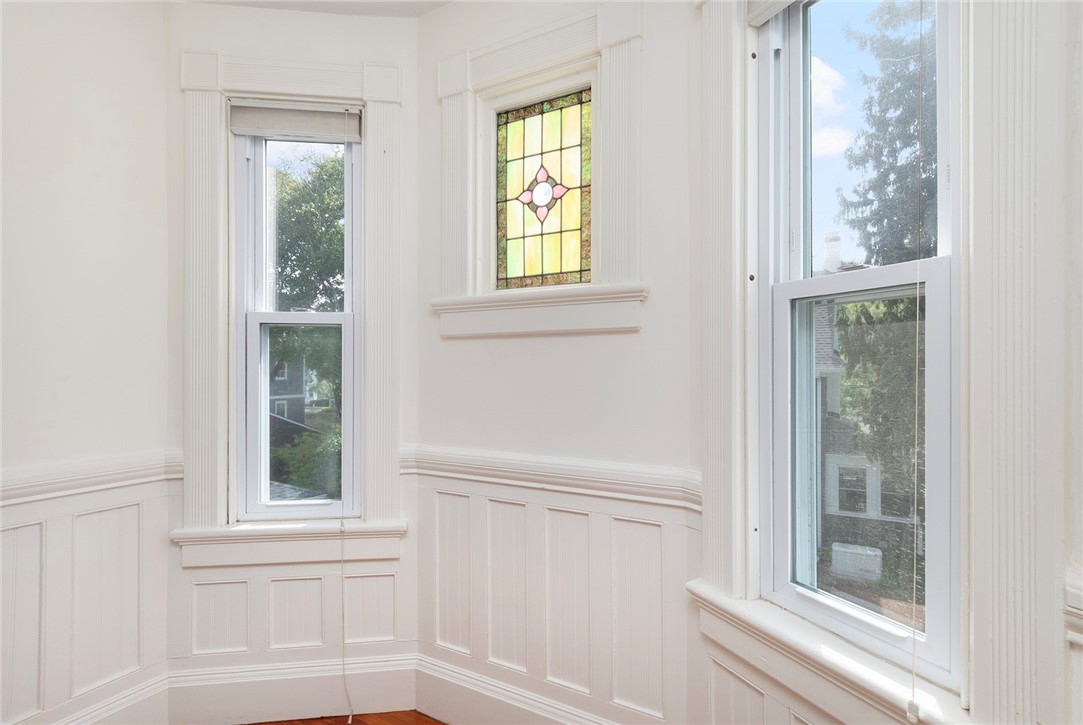 9 Oriole Avenue