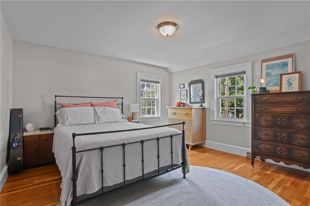 16 Elmcroft Avenue
