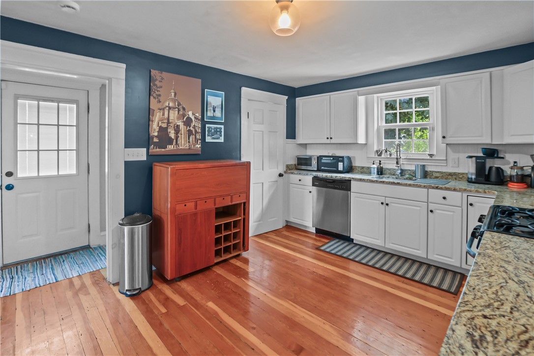 16 Elmcroft Avenue