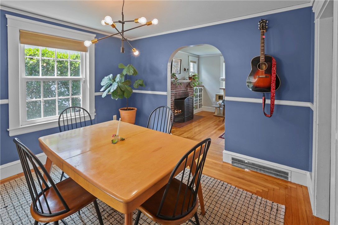 16 Elmcroft Avenue
