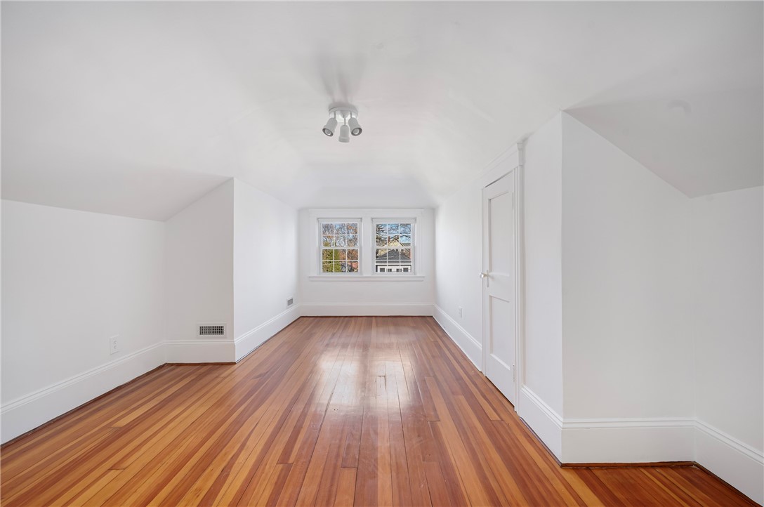 33 Evergreen Street