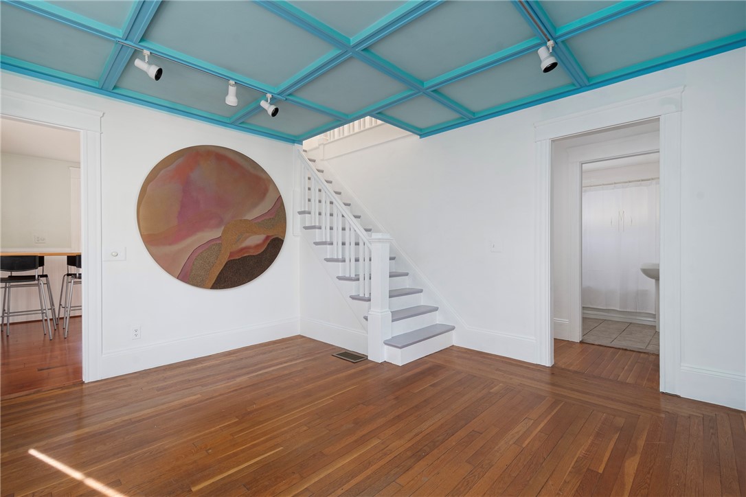33 Evergreen Street